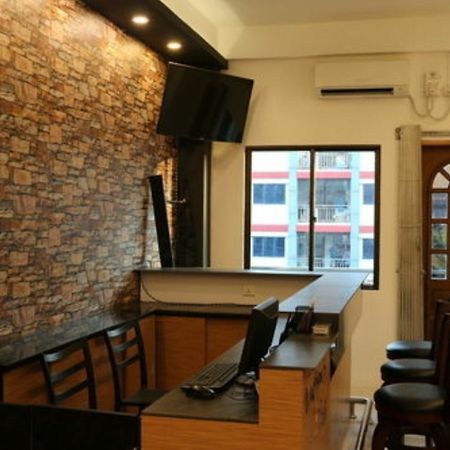 Wayfarer'S Rest Otel Yangon Dış mekan fotoğraf