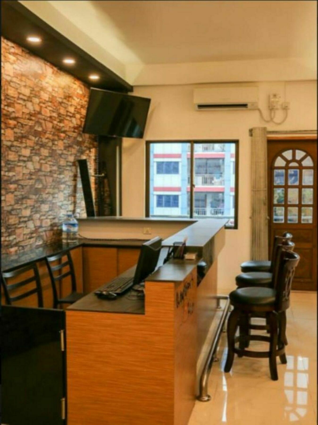 Wayfarer'S Rest Otel Yangon Dış mekan fotoğraf