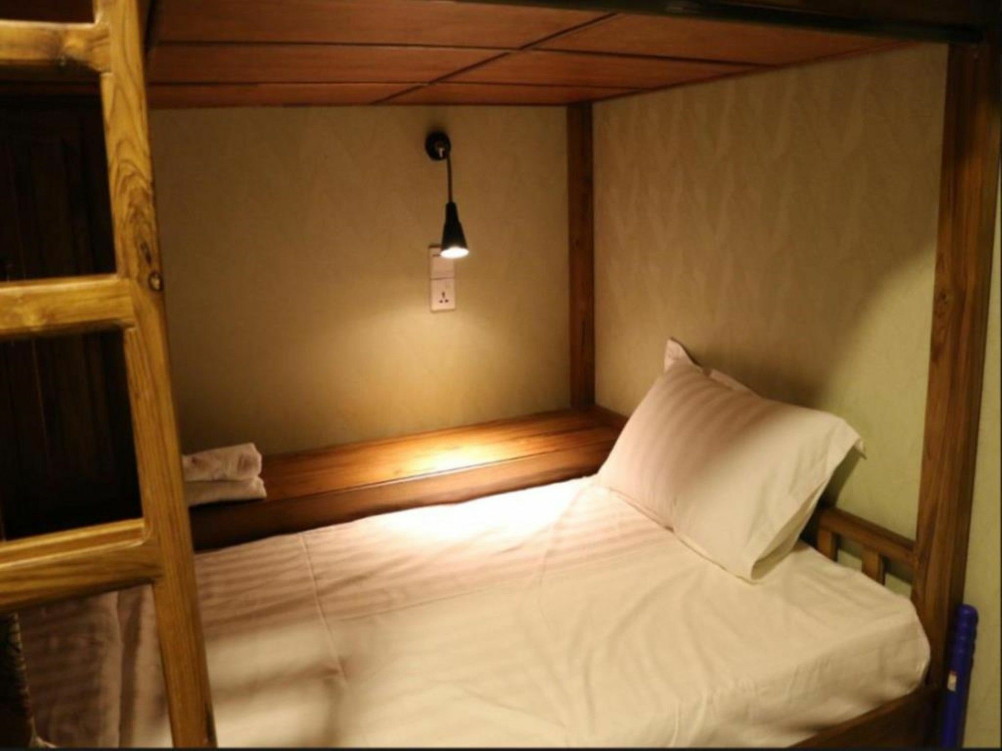 Wayfarer'S Rest Otel Yangon Dış mekan fotoğraf